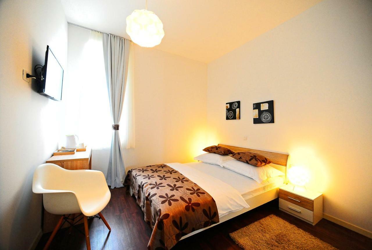 스플리트 발렌티 룸 B&B 외부 사진