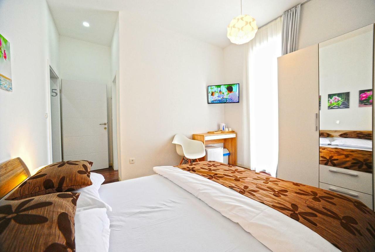 스플리트 발렌티 룸 B&B 외부 사진